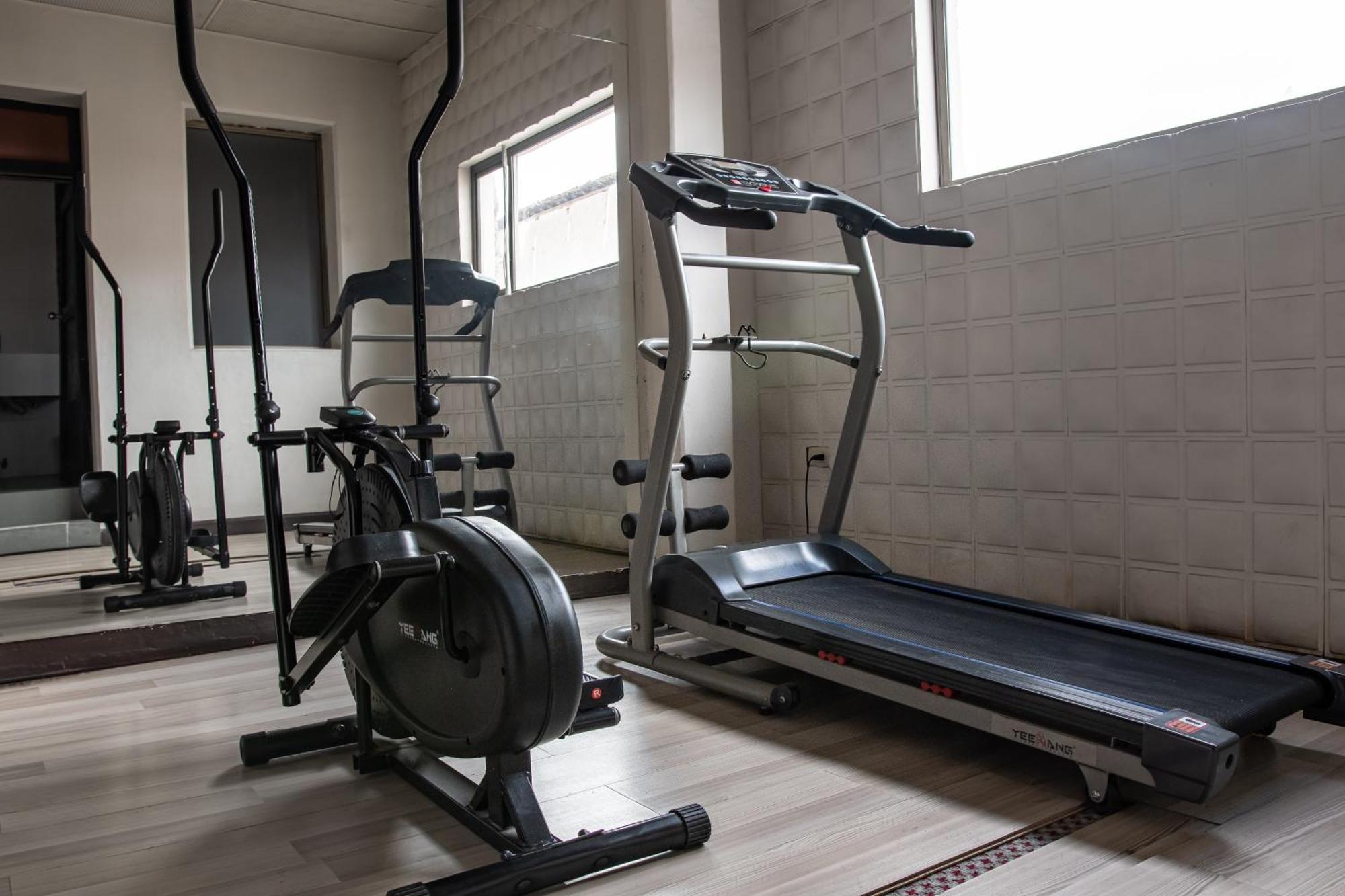 Hotel Cuenca Ngoại thất bức ảnh
