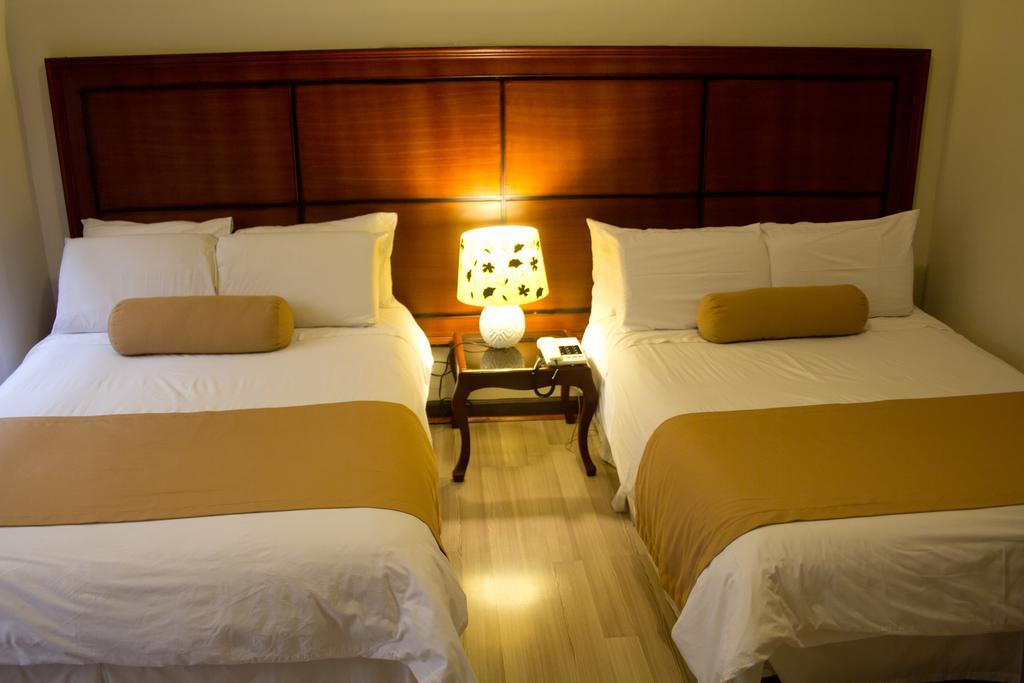 Hotel Cuenca Ngoại thất bức ảnh