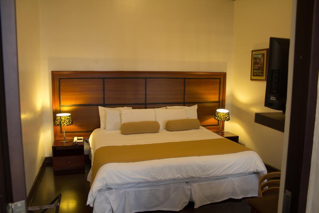 Hotel Cuenca Ngoại thất bức ảnh