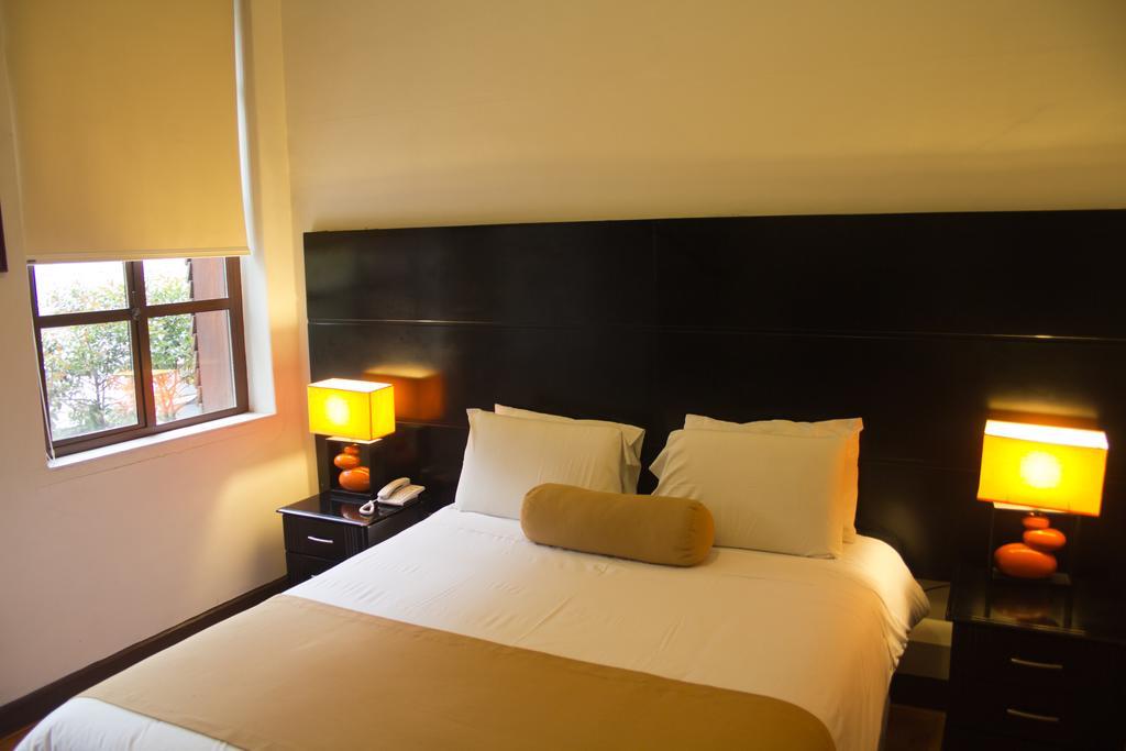 Hotel Cuenca Ngoại thất bức ảnh